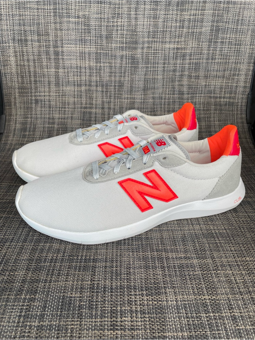 New Balance Women's 514v1 Cush+ Sneakers Silver/Coral Red Athletic Shoes Sz 10 - Picture 6 of 11